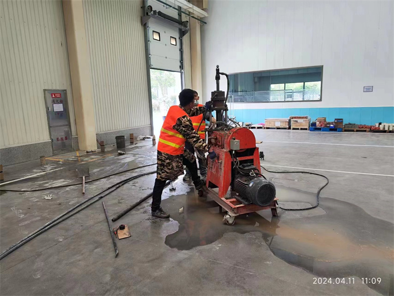 三台厂房地面下沉塌陷注浆加固施工